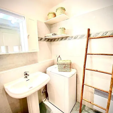 L'exotique * Μεντόν